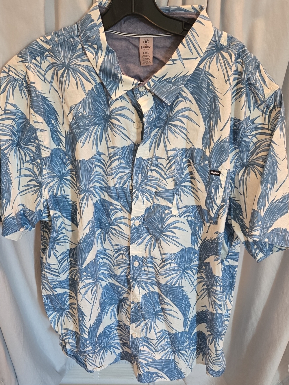 Hurley White and Blue Palm-Print Short Sleeve Button-Up Shirt